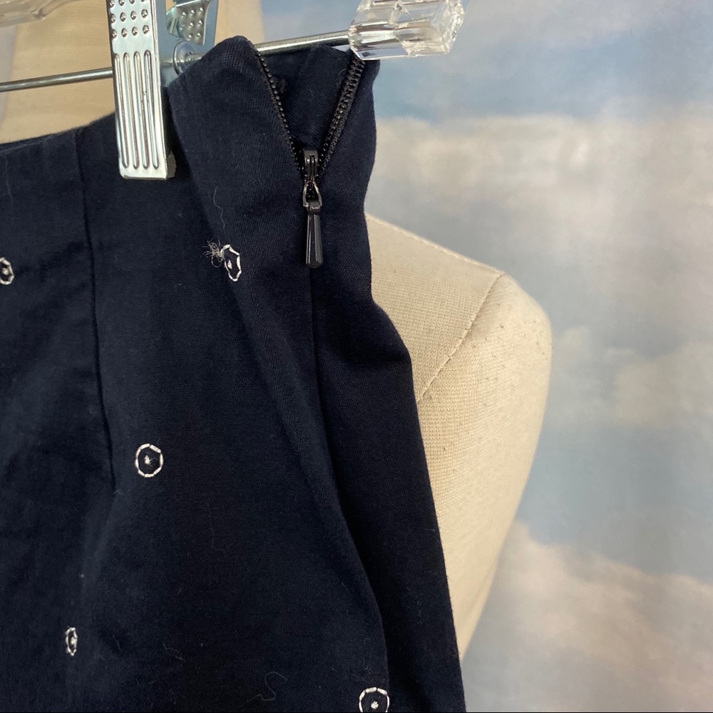 Talbots Embroidered Navy Side Zip Pixie Pants/ Ca… - image 3